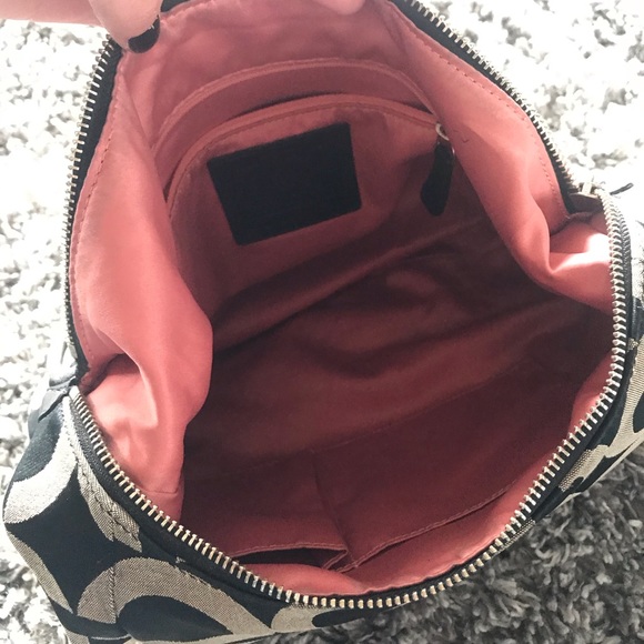 Coach Shoulder Bag - Picture 6 of 6